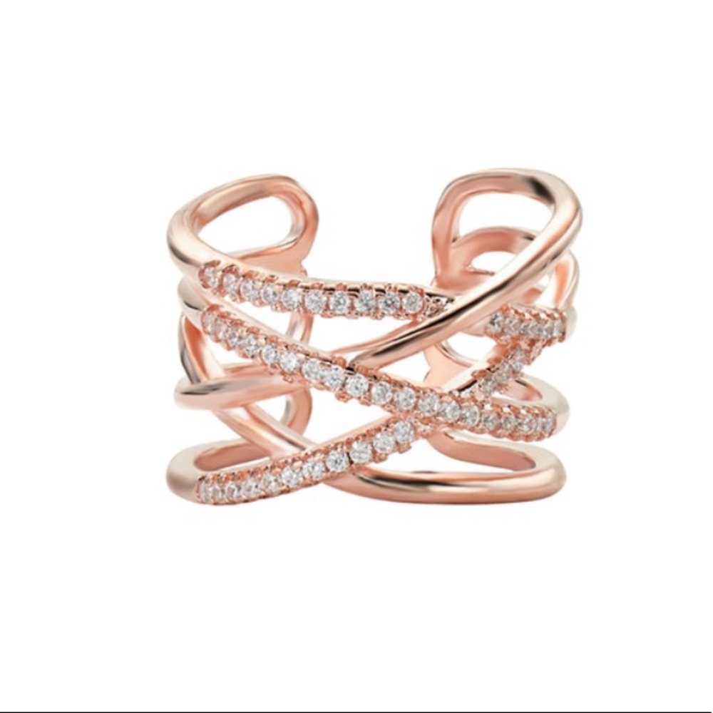 18K plated rose gold ring.